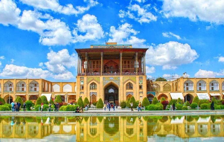 عالی قاپو